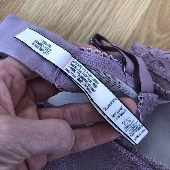 Victoria's Secret Dream Angels Lavender Purple Lace Halter Lined Demi Bra 32DDD - Picture 9 of 12